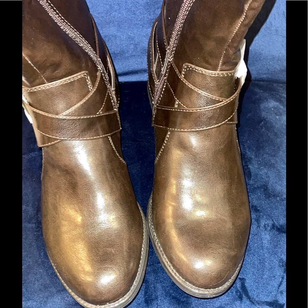 Wide calf Boots